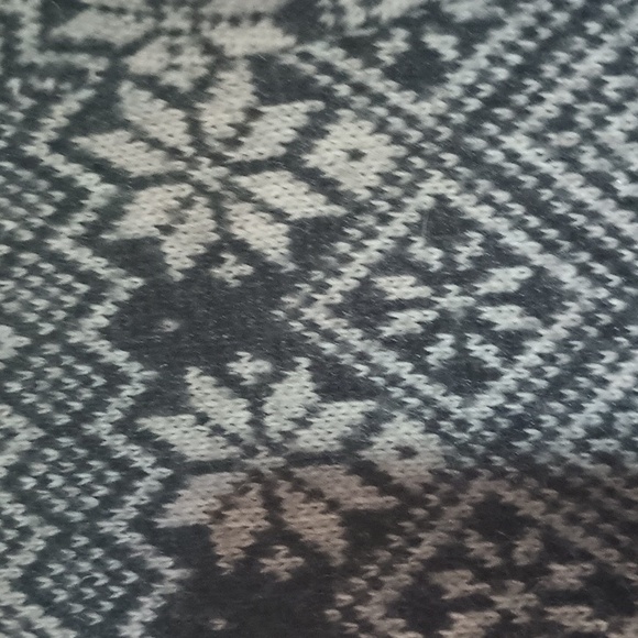 H&M size med grey/beige sweater - Picture 4 of 4